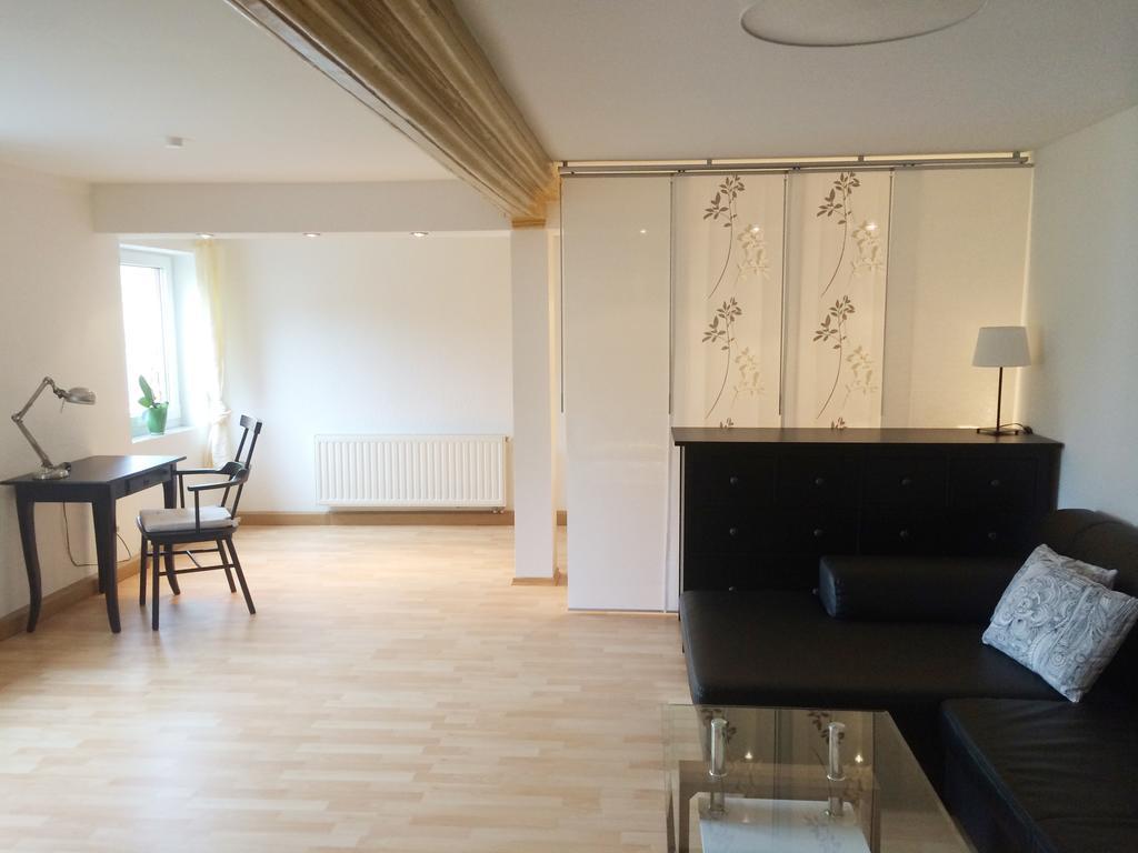 3 Seiten Ferienwohnung Jena Room photo