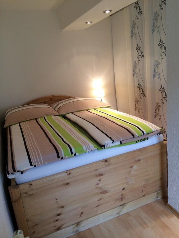 3 Seiten Ferienwohnung Jena Room photo